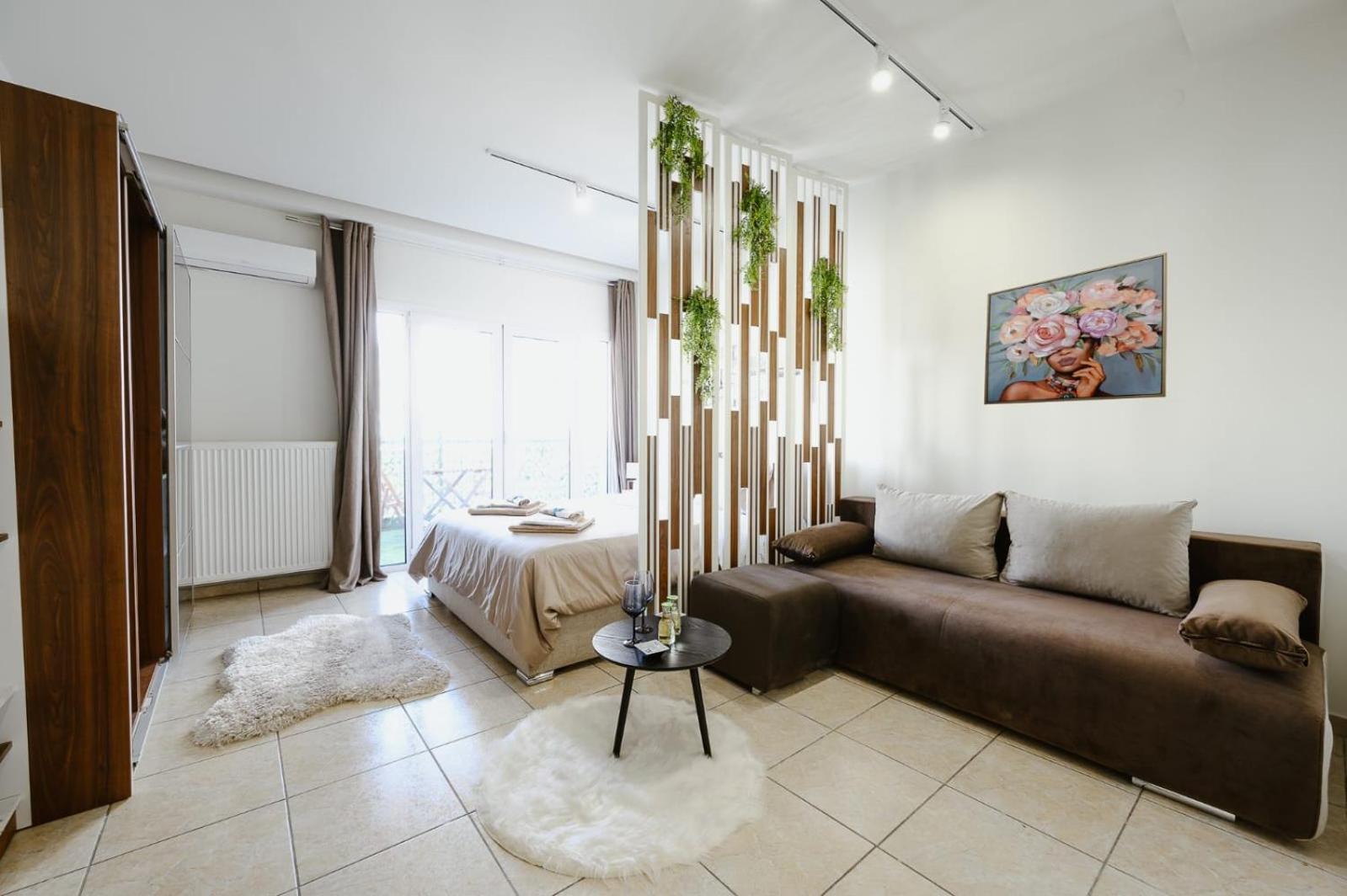 Central Apartments * Volos